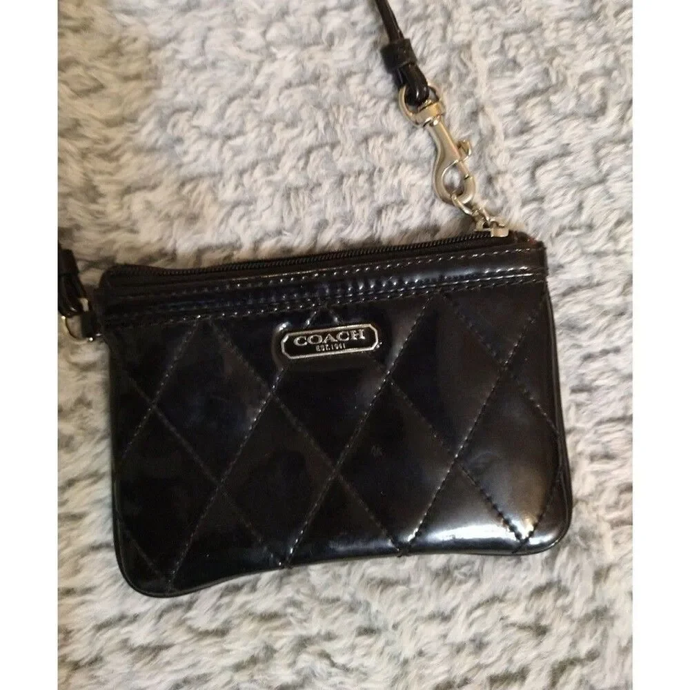 Coach Patent Leather Wristlet Black Y2k